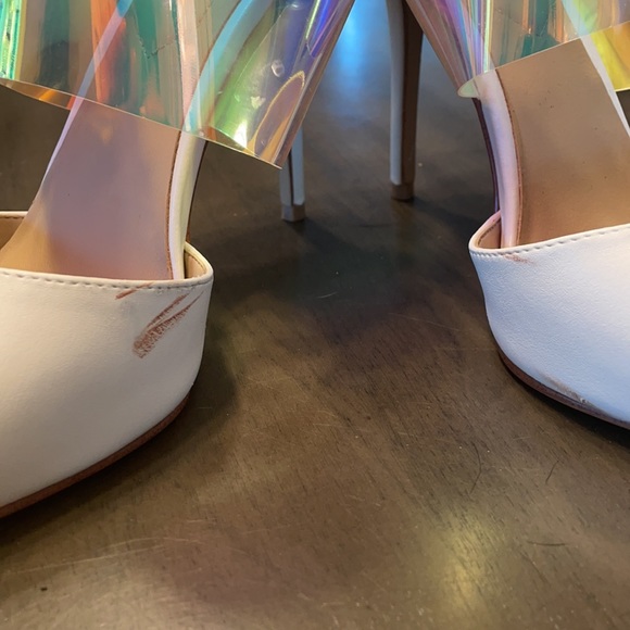 Heels - Picture 3 of 3